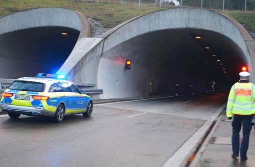Der Tunnel wurde während der Unfallaufnahme und der Fahrbahnreinigung kurzzeitig voll gesperrt (Archivfoto). Foto: SDMG/SDMG / Haslinger