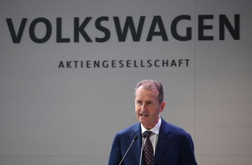 VW-Chef Herbert Diess droht mit großem Stellenabbau Foto: AFP/LLUIS GENE