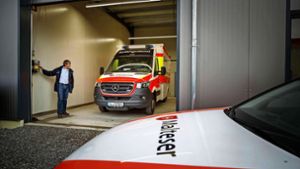 Der Rettungswagen steht in Hertmannsweiler bereit. Foto: Gottfried Stoppel