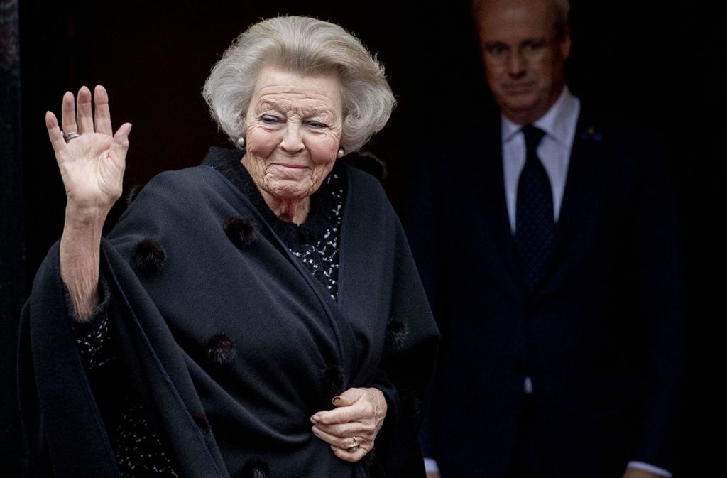 Beatrix der Niederlande zeigt sich noch oft in der Öffentlichkeit – und mischt auch politisch mit. Foto: AFP/ROBIN UTRECHT