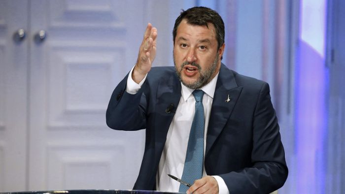 Salvini gibt schon wieder den Innenminister