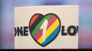 Die „One Love“- Binde wird in Katar nun doch nicht zu sehen sein. Foto: dpa/Sebastian Gollnow