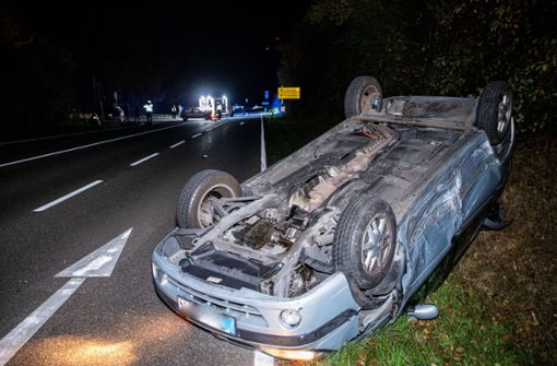 Der Renault überschlug sich bei dem Unfall mehrfach. Foto: 7aktuell.de/Simon Adomat/7aktuell.de | Simon Adomat