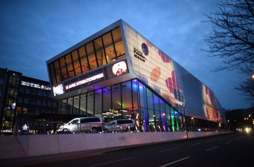 Das Deutsche Fußballmuseum  in Dortmund und andere Fußballarchive können jetzt auch online besucht werden. Foto: dpa/Jonas Güttler