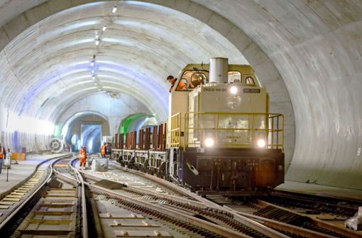 Durch die S-21-Tunnel sollen 2025 Personenzüge fahren. „Nutzt sie für den Warentransport“, raten die Projektgegner. Foto: Lichtgut/Julian Rettig