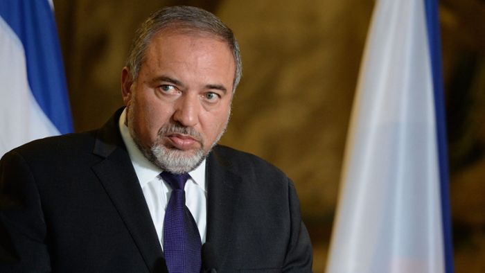 Verteidigungsminister Avigdor Lieberman erklärt Rücktritt