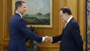 König Felipe VI. beauftragt Rajoy mit Regierungsbildung