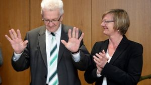 Kretschmann und die Grünen-Fraktionsvorsitzende Edith Sitzmann. Foto: dpa