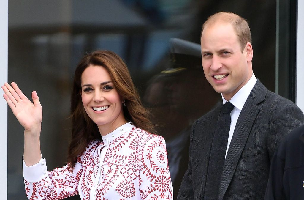 Herzogin Kate und Prinz William werden royalen Glamour versprühen wenn sie am Mittwoch nach Deutschland kommen.
