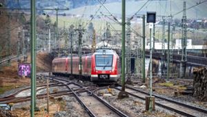 Gerät die S-Bahn aufs Abstellgleis? Foto: dpa/Christoph Schmidt