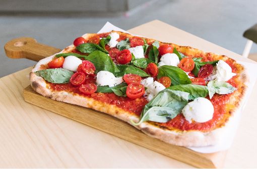 Beliebtestes Gebäck der Italiener: die Pizza. Foto: Lichtgut/Verena Ecker