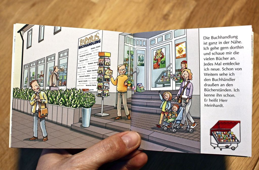 Neuerdings gibt es sogar ein Pixi-Buch, in dem die Buchhandlung an der Kirchheimer Straße vorkommt. Foto: Caroline Holowiecki