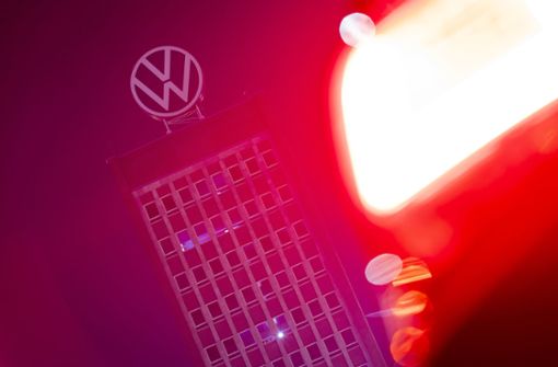 Von einer Panne bis zu einem Hackerangriff sei alles möglich, hieß es bezüglich der Störung bei VW. Foto: dpa/Moritz Frankenberg