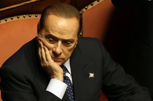 Silvio Berlusconi muss sich einer Herzoperation unterziehen. Foto: AP