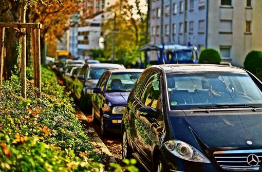 Wer nicht in die Milaneo-Tiefgarage fährt, parkt im Wohngebiet. Darum soll das Parken auch hier bewirtschaftet werden. Foto: Lichtgut/Max Kovalenko