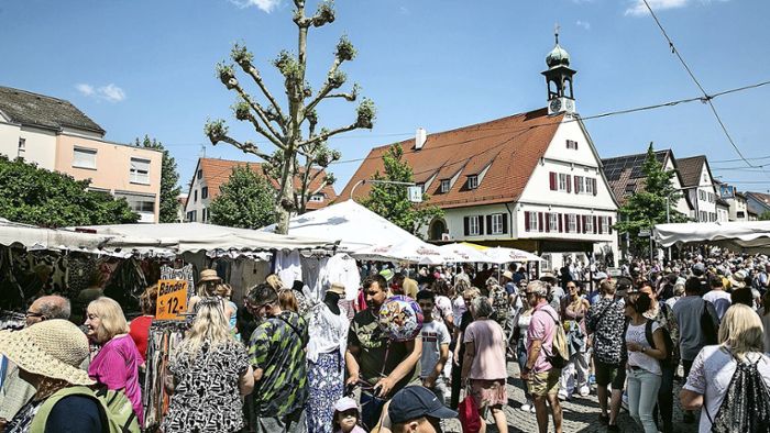 Pfingstmarkt lockt tausende Besucher an