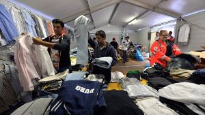 Auch in Stuttgart sollen demnächst Flüchtlinge in Zelten untergebracht werden.  Foto: dpa