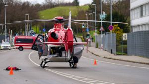 Die 14-Jährige wird mit dem Rettungshubschrauber in eine Klinik geflogen. Foto: 7aktuell.de/Enrique Kaczor