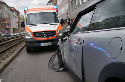 Der Mini der Unfallverursacherin, die in ein Krankenhaus eingeliefert werden musste. Foto: 7aktuell.de/Andreas Werner