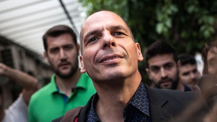 Reformen? Varoufakis schneidet sich 