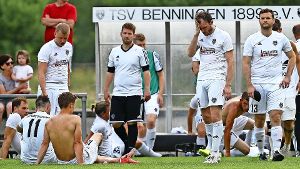 Betretene Gesichter bei den Spielern des TSV 1899 Benningen nach der Niederlage gegen Lomersheim. Foto: avanti