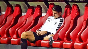 Bundestrainer Joachim Löw hat Stürmerstar Mario Gomez in der Nationalmannschaft noch nicht abgeschrieben. Foto: dpa