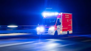 Die Rettungskräfte waren in der Nacht zum Samstag in Weilheim gleich mehrfach gefordert (Symbolfoto). Foto: picture alliance/dpa/Marcel Kusch