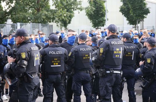 Polizeieinsatz bei einem Kickers-Spiel (Archivbild) Foto: Pressefoto Baumann/Hansjürgen Britsch