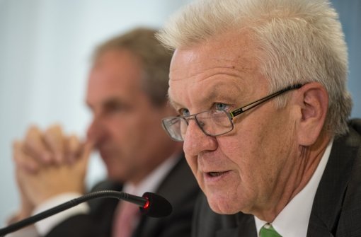Ministerpräsident Winfried Kretschmann würdigte die Verdienste Helmut Schmidts. Foto: dpa