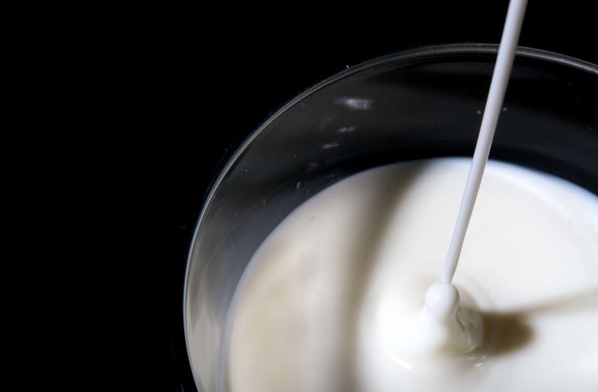 „Der Liter Milch geht auf jeden Fall über einen Euro“, schätzte der Hauptgeschäftsführer des Milchindustrie-Verbands. Foto: dpa/Sebastian Gollnow
