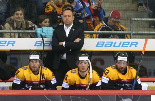 Marco Sturm (mitte) verlässt den Deutschen Eishockey-Bund. Foto: Pressefoto Baumann