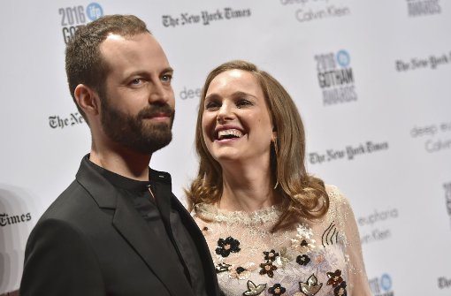 Natalie Portman und Ehemann Benjamin Millepied erschienen gemeinsam auf dem roten Teppich der Independent Film Awards. Foto: Invision