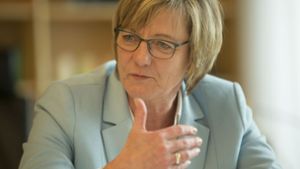Finanzministerin Edith Sitzmann (Grüne) verweist darauf, dass die Zahl der Pensionäre in den nächsten Jahren weiter ansteigen wird. Foto: Lichtgut/Leif Piechowski