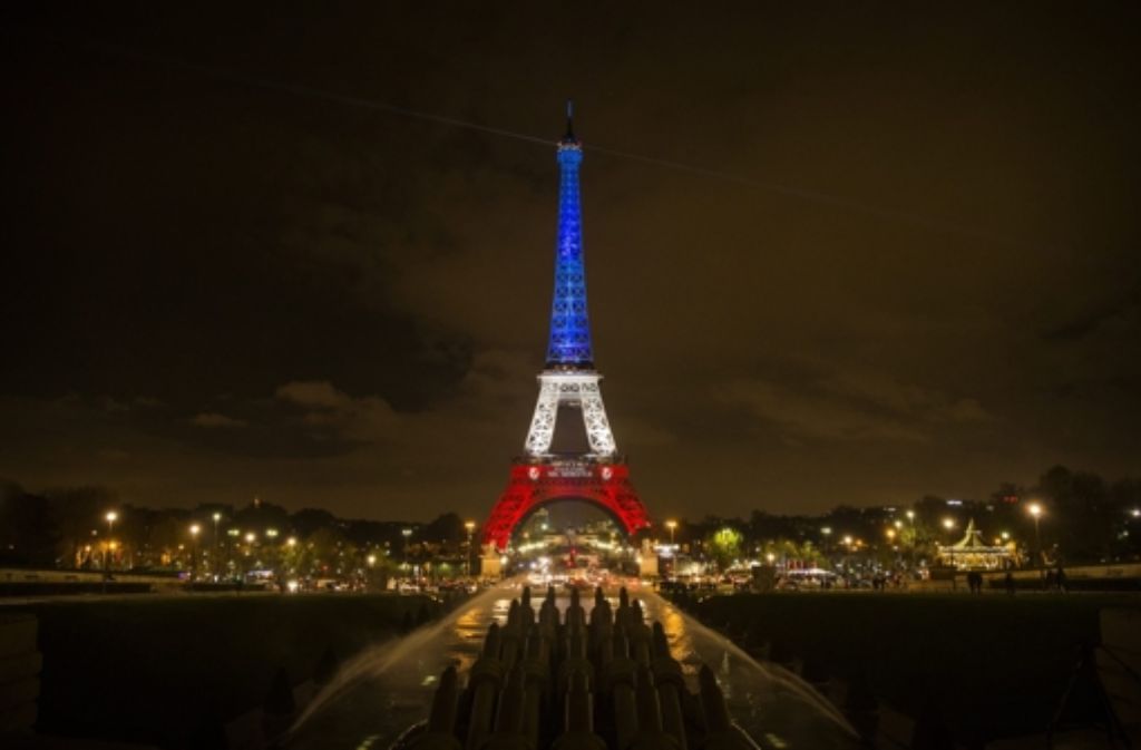 Frankreich trauert um die Opfer des Anschlags vom Freitag, den 13. November 2015. Foto: EPA