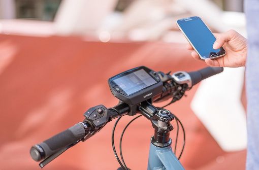 Bosch eBike Systems plant die Übernahme von Cobi, ein Start-up im Bereich Connecting-Biking, bei dem das Smartphone eine wichtige Rolle spielt. Foto: Bosch