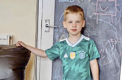 Robin Loran, 5, ist von Kopf bis Fuß auf die DFB-Elf eingestellt. Foto: privat