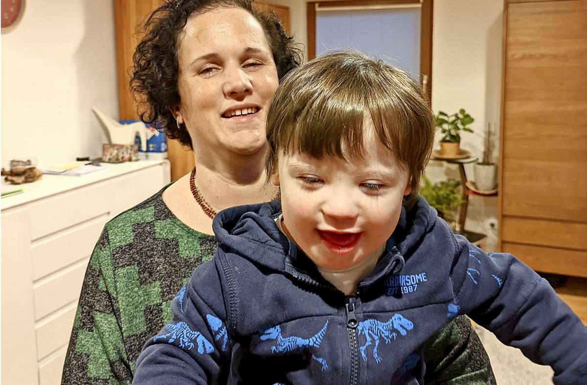 Petra Decker ist erleichtert, dass ihr Sohn  die Infektion gut wegsteckt. Foto: Pri/at