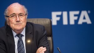 Sepp Blatter sieht sich als Fifa-Boss nicht in Gefahr. Foto: KEYSTONE