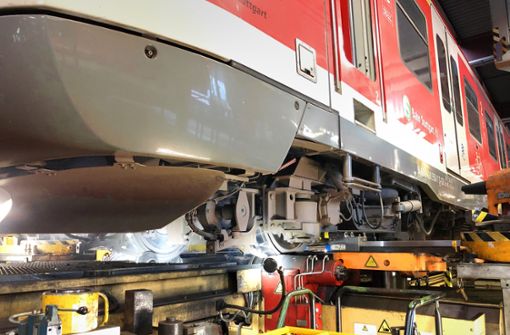 Die Deutsche Bahn muss erneut 97 Züge der S-Bahn-Baureihe 430 überprüfen. Deren Räder nutzen sich auf der Gäubahn zu schnell ab. Foto: DB AG