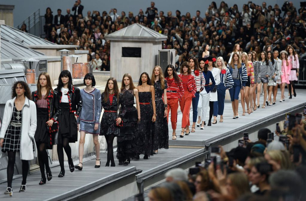 Chanel präsentiert seine Show bei der Fashion Week an einem ungewöhnlichen Ort.