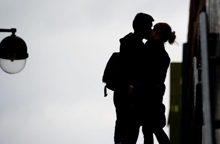 Umfrage zum Valentinstag: Wie drücken Stuttgarter ihre Liebe im Alltag aus?