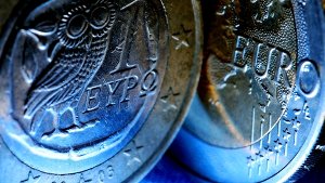 Der Euro fällt auf den tiefsten Stand seit viereinhalb Jahren. Foto: dpa