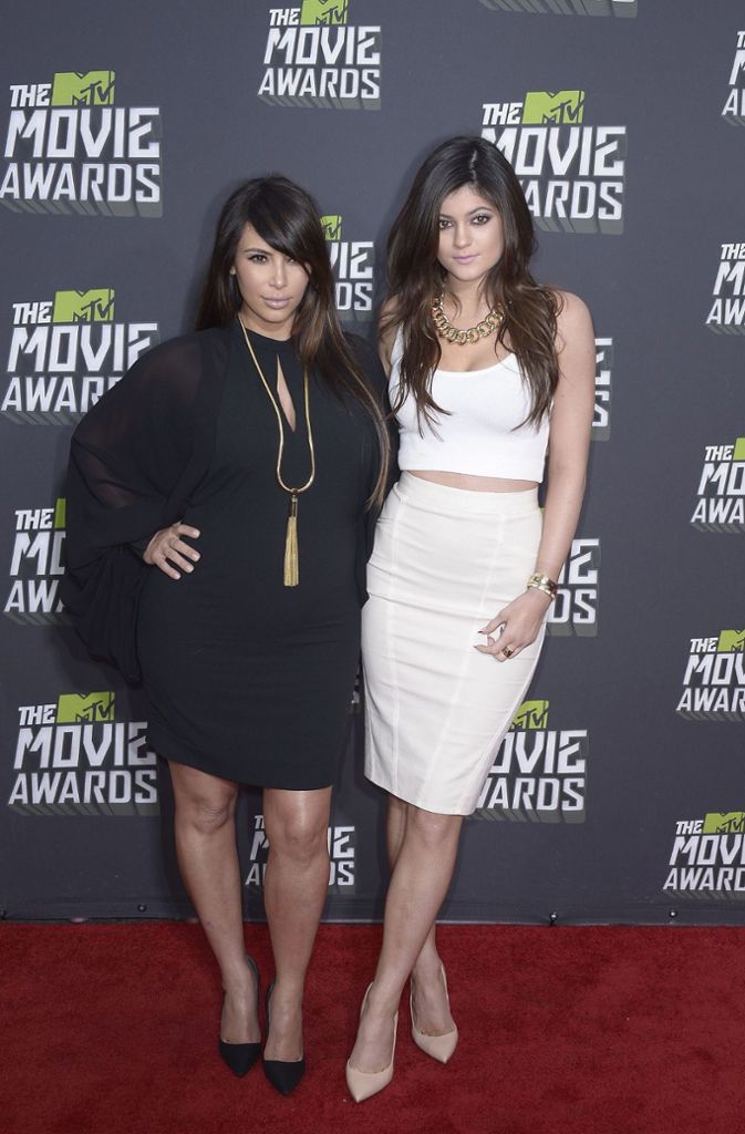 „Sistas“: die US-It-Girls Kim Kardashian und Kylie Jenner auf dem Roten Teppich der MTV Movie Awards 2013.