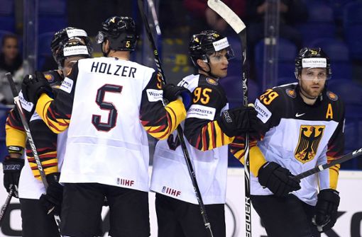 Die deutsche Eishockey-Nationalmannschaft feierte gegen Slowakei den nächsten Sieg. Foto: dpa