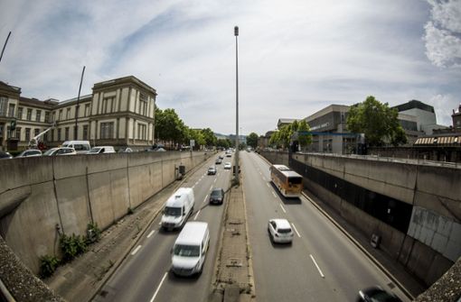 Die Stadt Stuttgart hatte die Aktion für saubere Luft zunächst auf zwei Fahrspuren beschränken wollen. Foto: Lichtgut/Leif Piechowski