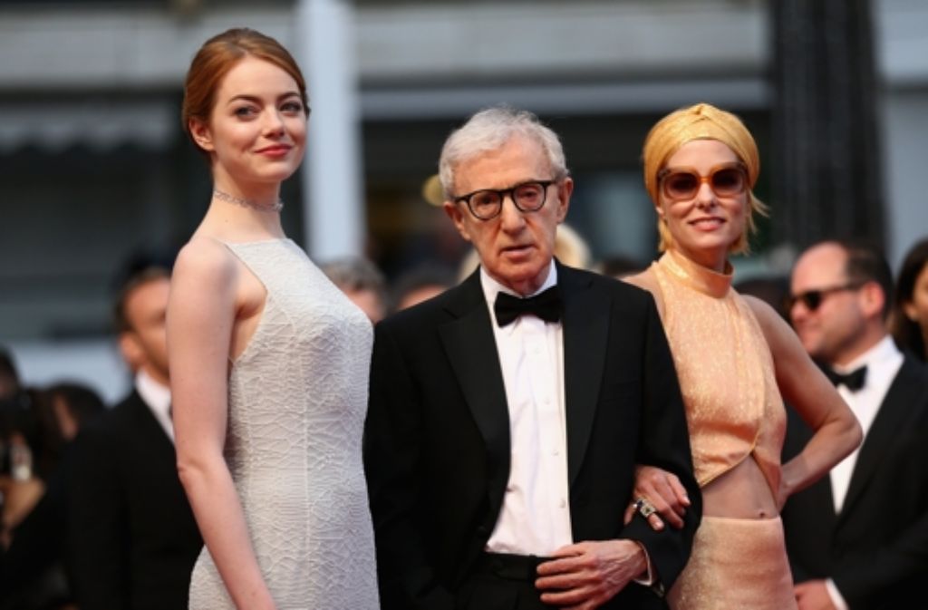 Starregisseur Woody Allen mit Emma Stone (links) und Parker Posey beim Filmfestival von Cannes. Die drei stellten den Film Irrational Man vor.
