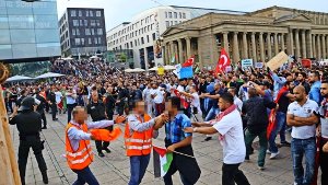 Am 12. Juli kam es in Stuttgart während einer Free-Palästina-Demo zu Zusammenstößen. Foto: Sven Friebe