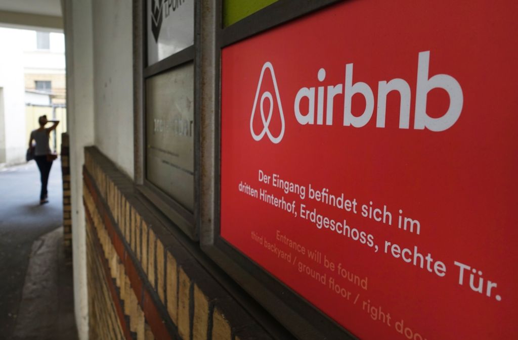 Airbnb hat in Berlin Ferienwohnungen aus dem Angebot genommen. (Archivfoto) Foto: dpa