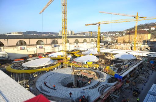 Der neue Tiefbahnhof in Stuttgart gewinnt an Kontur. Im Dezember 2025 soll die gesamte Infrastruktur ans Netz gehen. Zuvor könnte sie aber bereits Ergänzungen erhalten. Foto: Lichtgut/Max Kovalenko