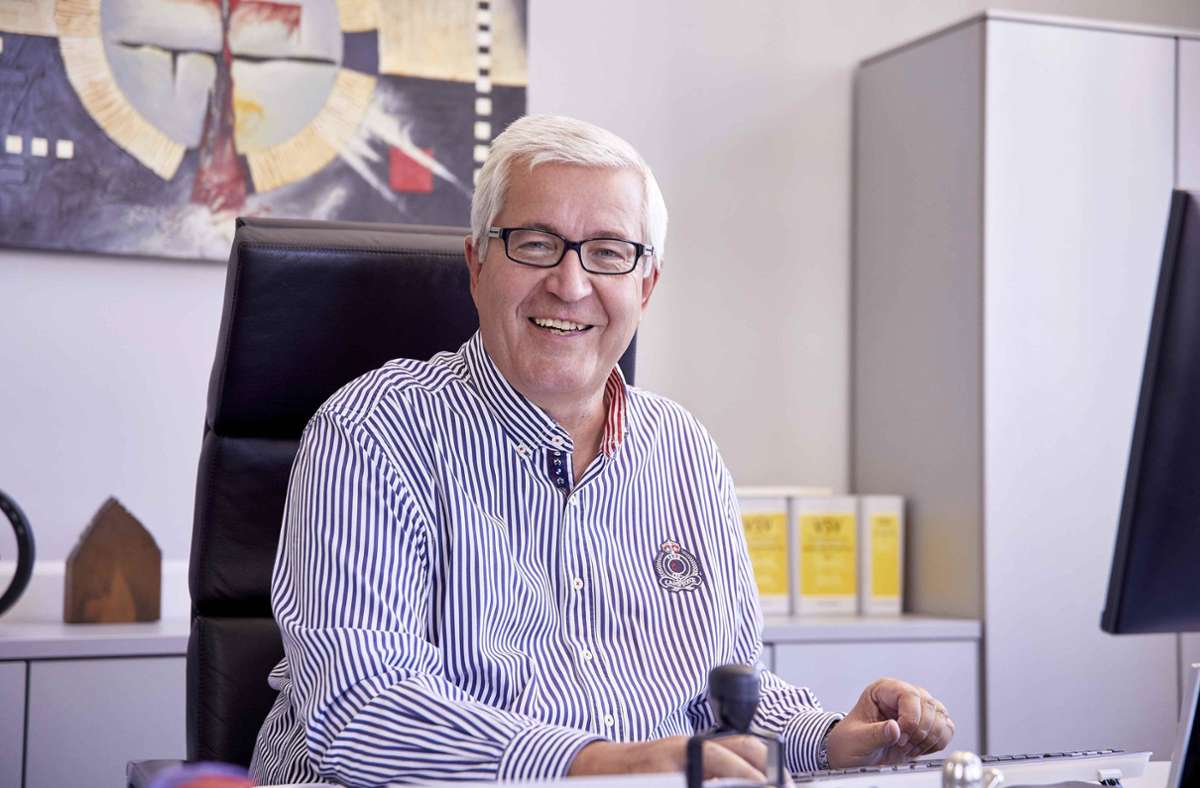 Der Geschäftsführer Jürgen Rackwitz leitet das Leihamt seit 2001.